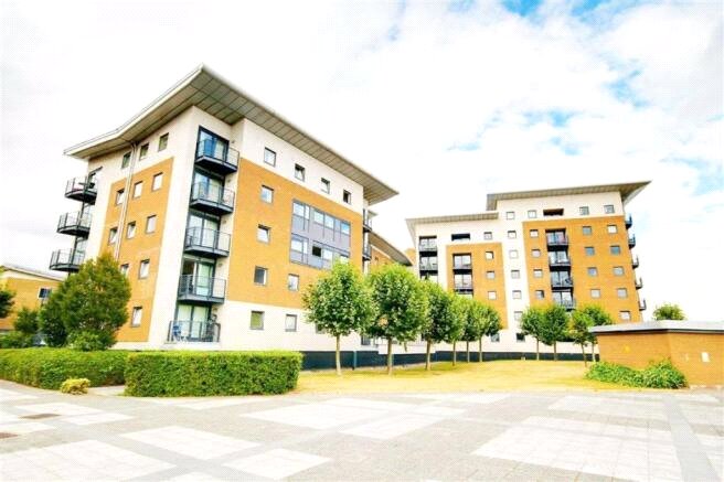 2 bedroom apartment to rent - Inverness Mews, Galleons Point, London, E16 - Property View 1